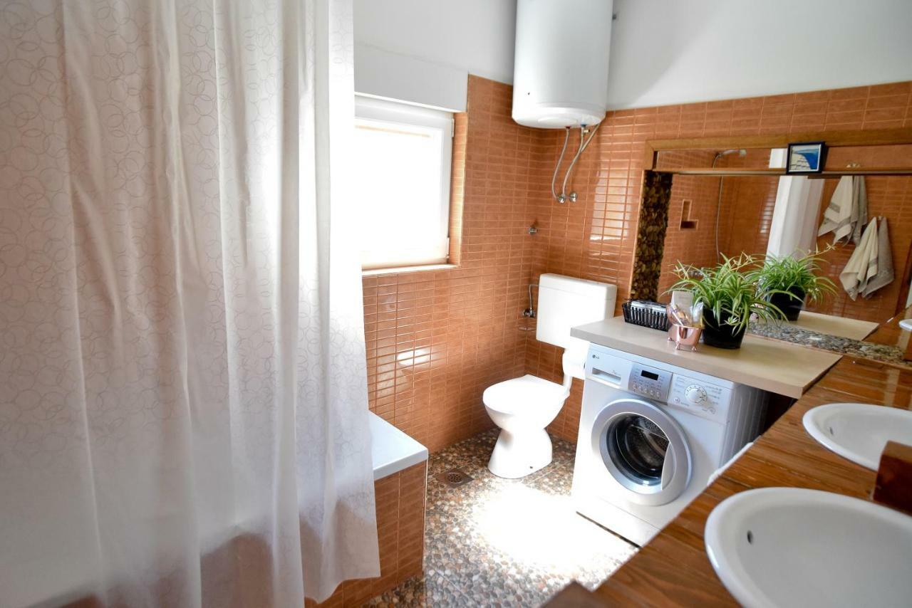 Mihaela Apartment ザダル エクステリア 写真